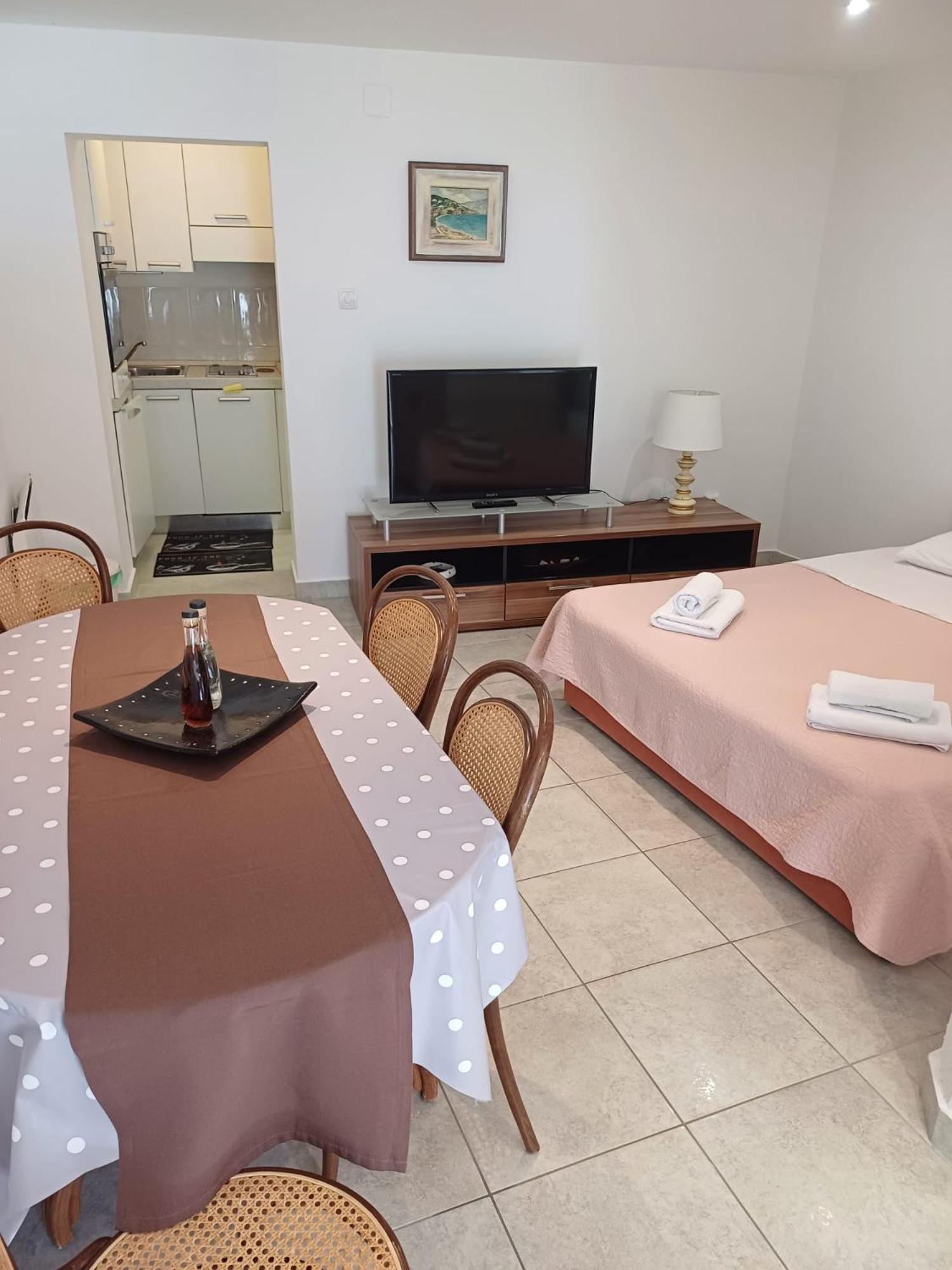 Apartment Bauk Draga Bašćanska Buitenkant foto