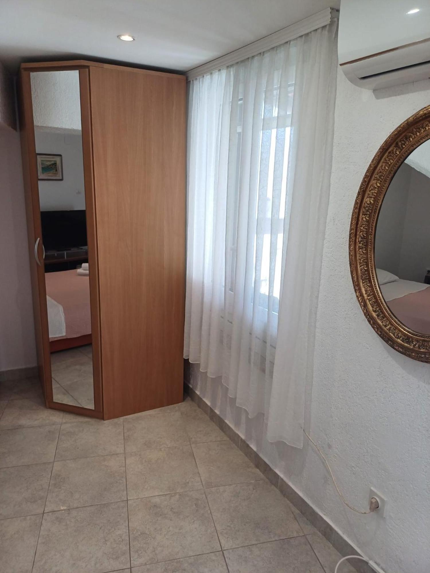 Apartment Bauk Draga Bašćanska Buitenkant foto